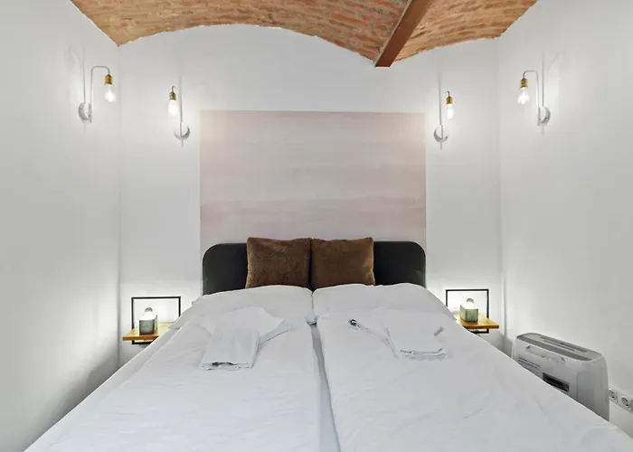 Farawayhomes Studio Vienna #B2