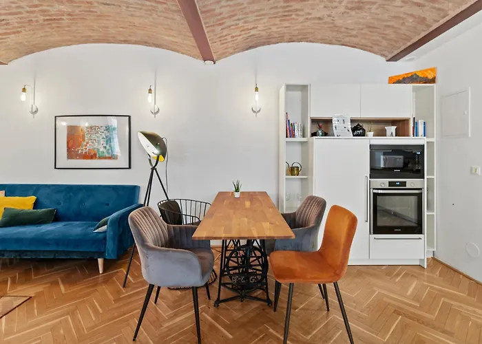 Farawayhomes Studio Vienna #B2